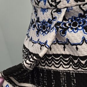 CeCe "Hermosa Viajero" fit & flare wide fold mini-dress deep Vs sz 0